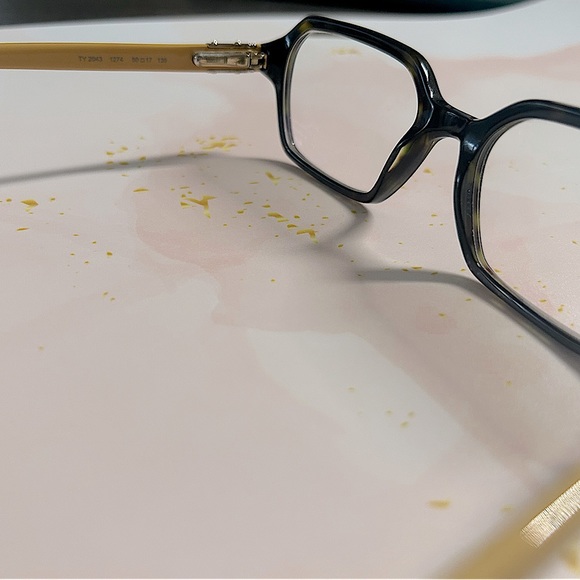 Tory Burch eye glasses - Picture 4 of 9